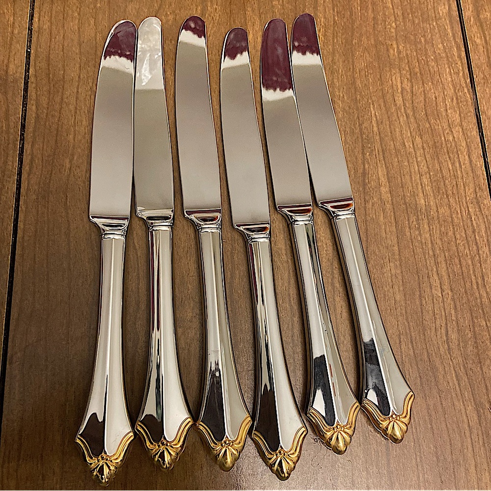 Oneida Golden Kenwood 6 Piece Dinner 9” Inches Knives With Gold Tip Crowns.